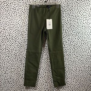 WHO WHAT WEAR skinny mid rise cropped green pants